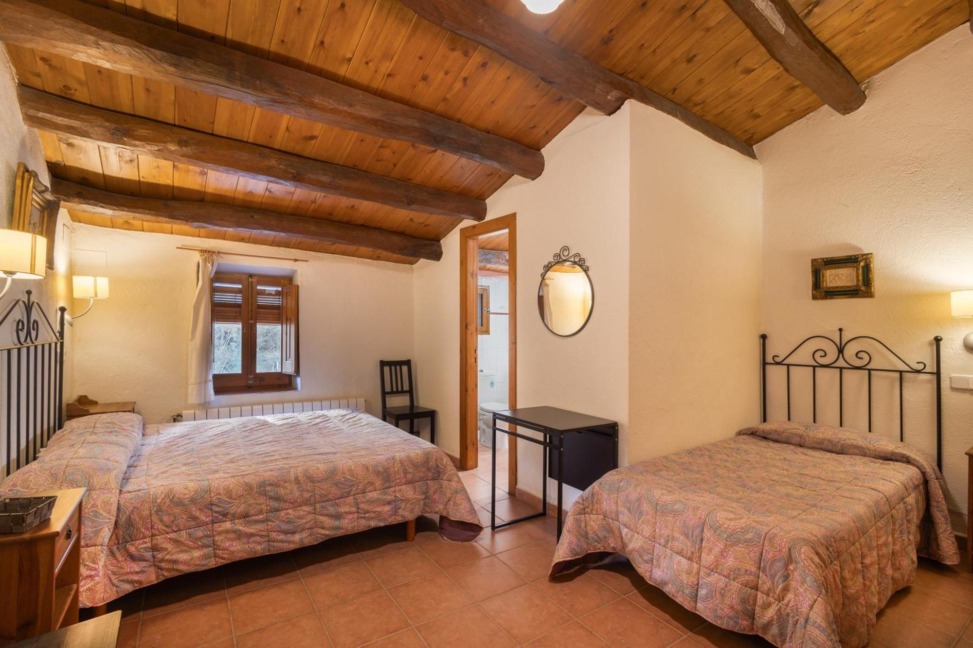 Cal Contra Guest House Gelida Bagian luar foto