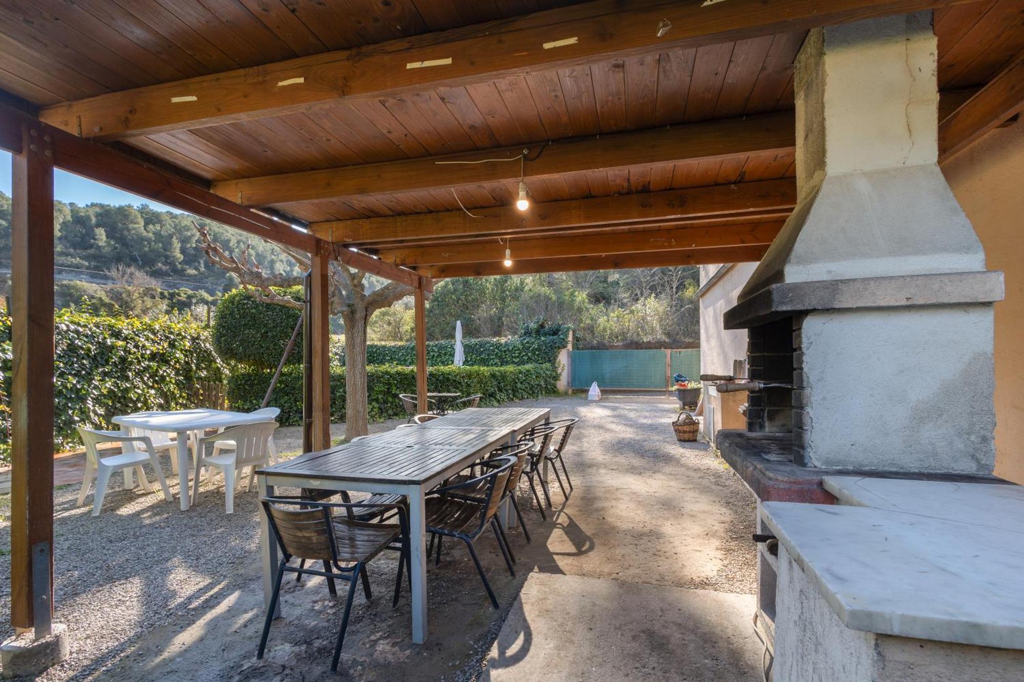 Cal Contra Guest House Gelida Bagian luar foto